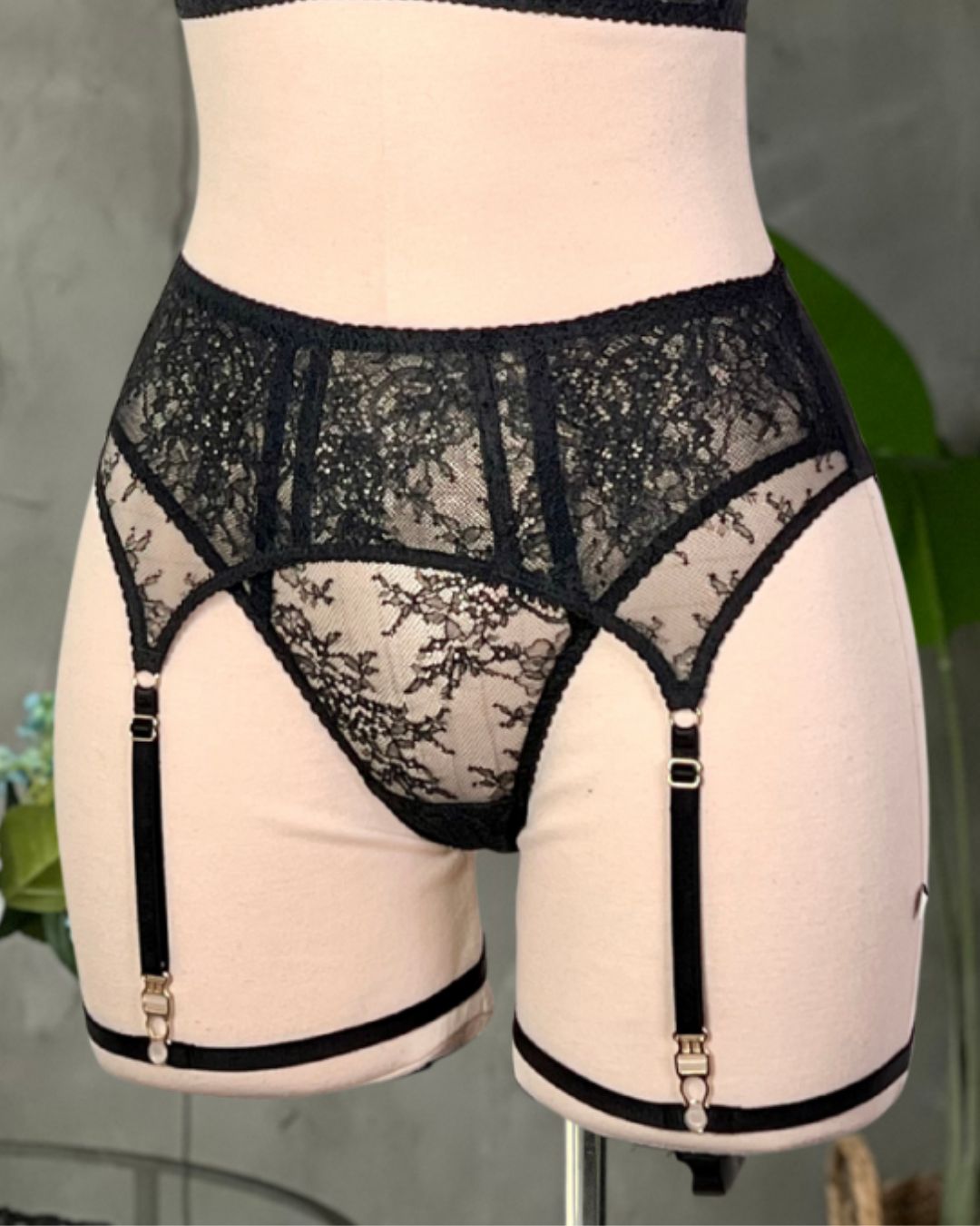 Клуб - Пояс для панчіх Scarlett