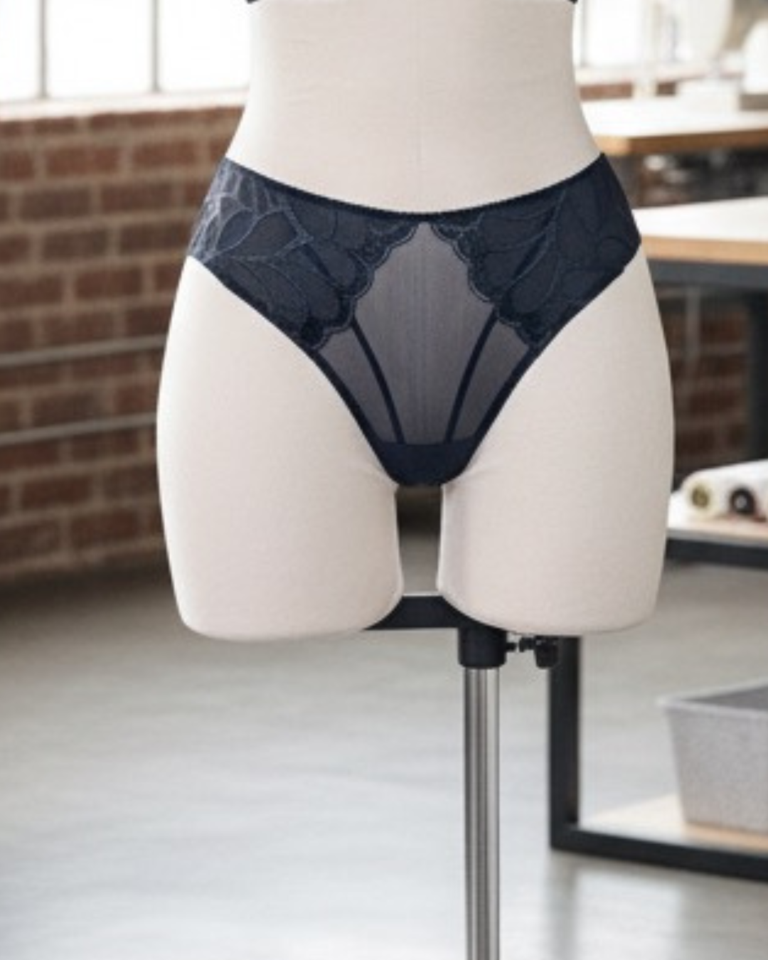 (Клуб - Листопад) - трусики сліпи з декоративними елементами «Noir»